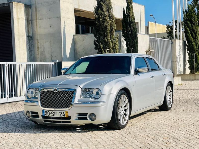 Chrysler 300 C • 2009 • 156,000 km 1