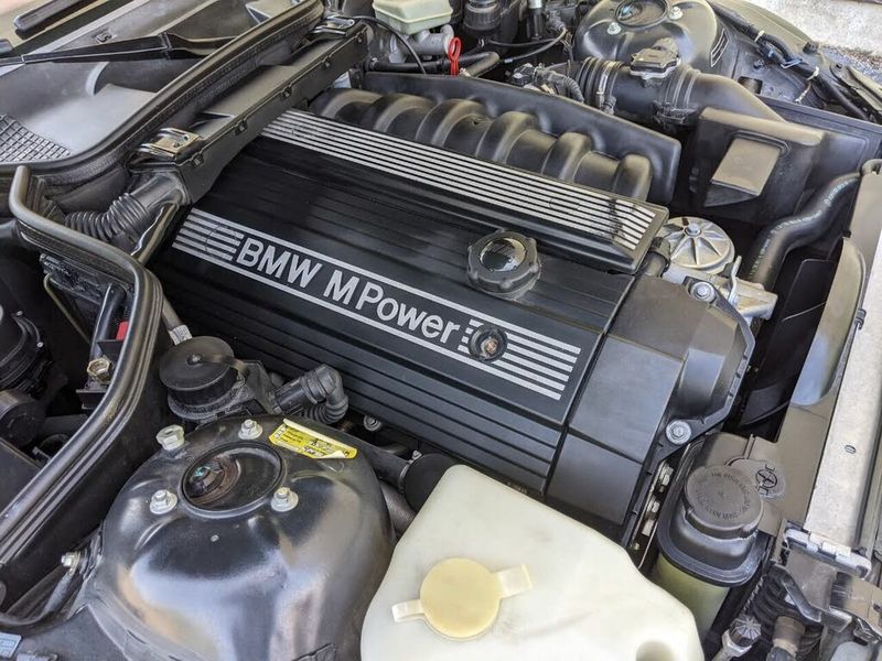 BMW Z3 Roadster • 1998 • 121,766 km 2