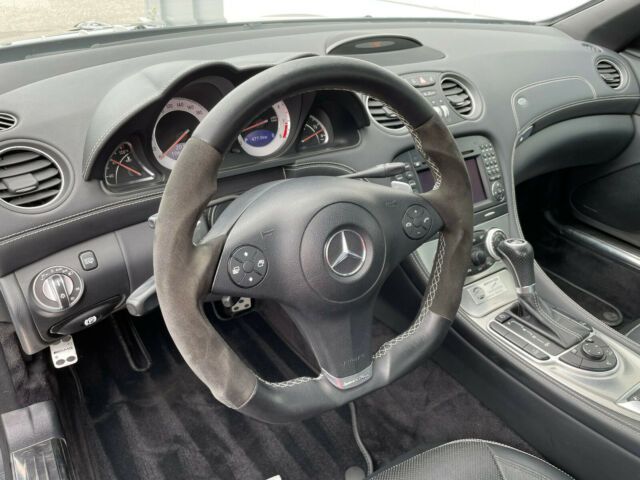 Mercedes-Benz SL • 2009 • 106,000 km 9