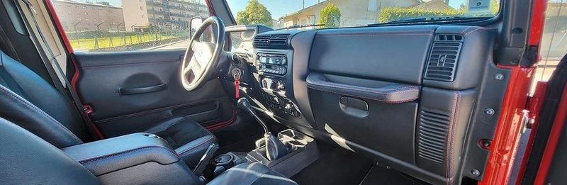 Jeep Wagoneer • 2007 • 60,000 km 4