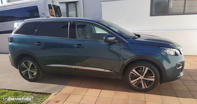 Peugeot 5008 • 2017 • 141,000 km 13