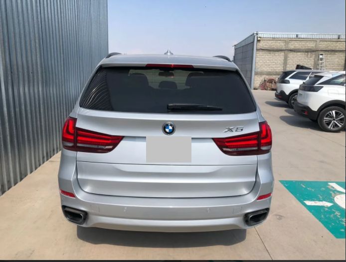 BMW X5 • 2017 • 80,000 km 4