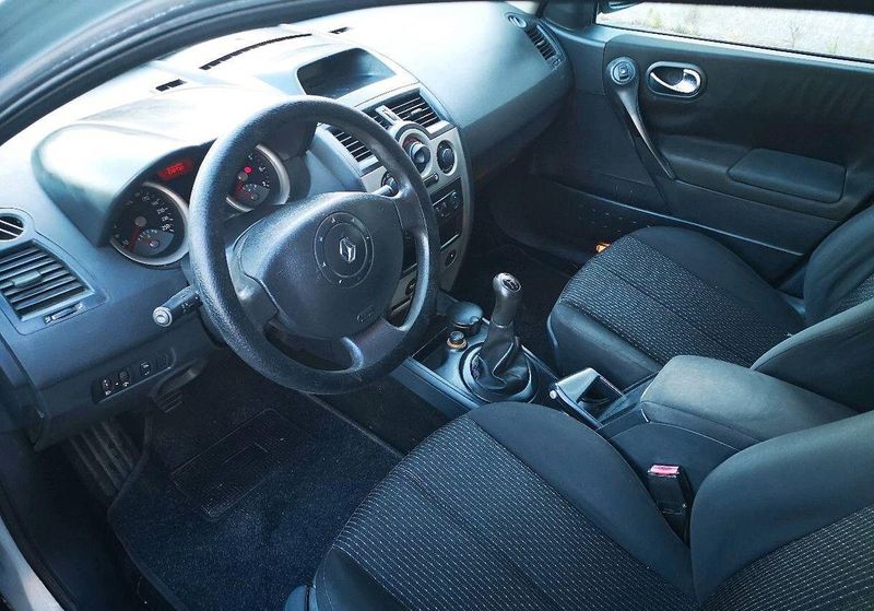 Renault Mégane • 2003 • 199,000 km 8