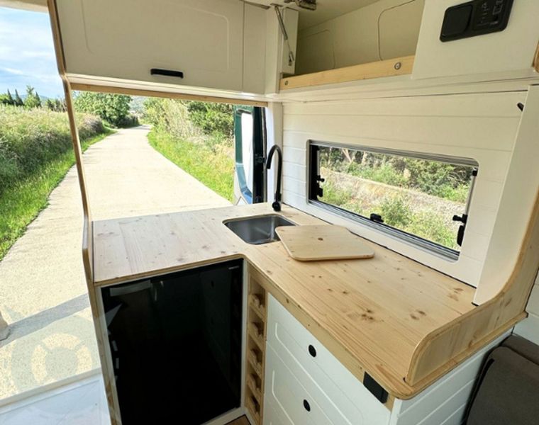 Volkswagen Crafter • 2023 • 15,000 km 7