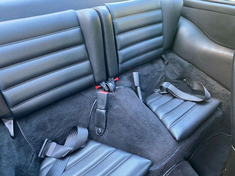 Porsche Carrera GT • 1988 • 150,000 km 11