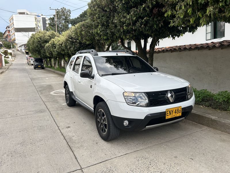 Renault Duster • 2019 • 67,200 km 11