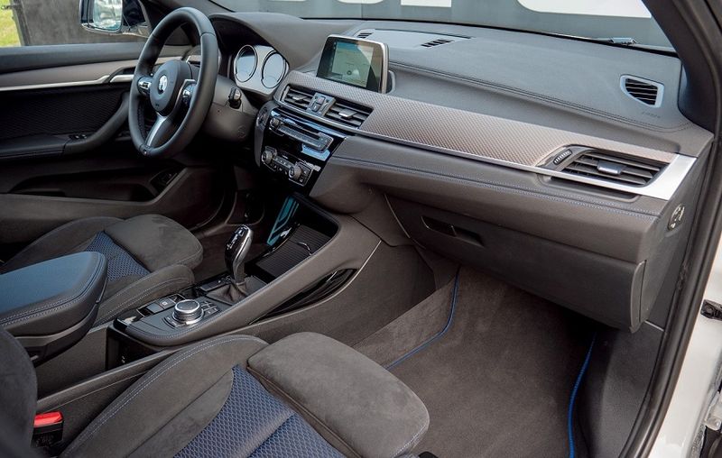 BMW X2 • 2018 • 98,000 km 5