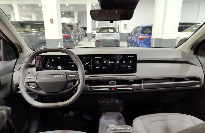 Kia Niro EV • 2025 • 15,630 km 5
