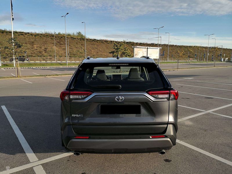 Toyota RAV4 • 2019 • 135,000 km 17