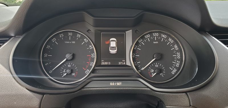 Škoda Octavia • 2016 • 264,000 km 16