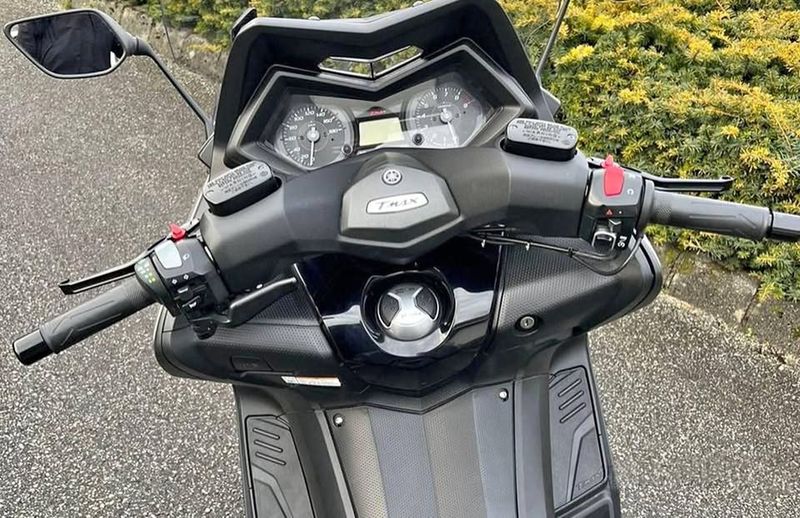 Yamaha tmax 530cc • 2016 • 28,130 km 4
