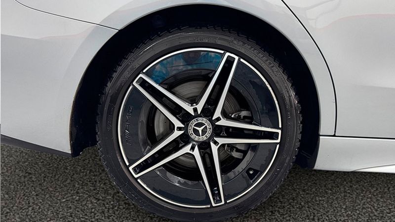 Mercedes-Benz C-Class • 2022 • 88,431 km 15