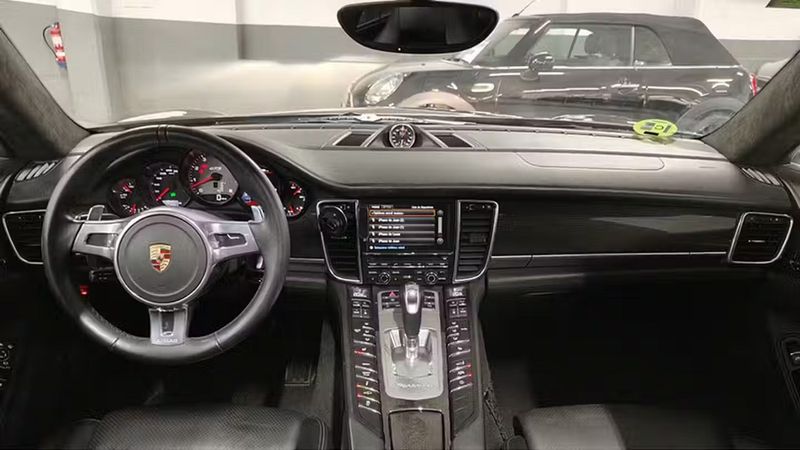 Porsche Panamera • 2012 • 104,555 km 5
