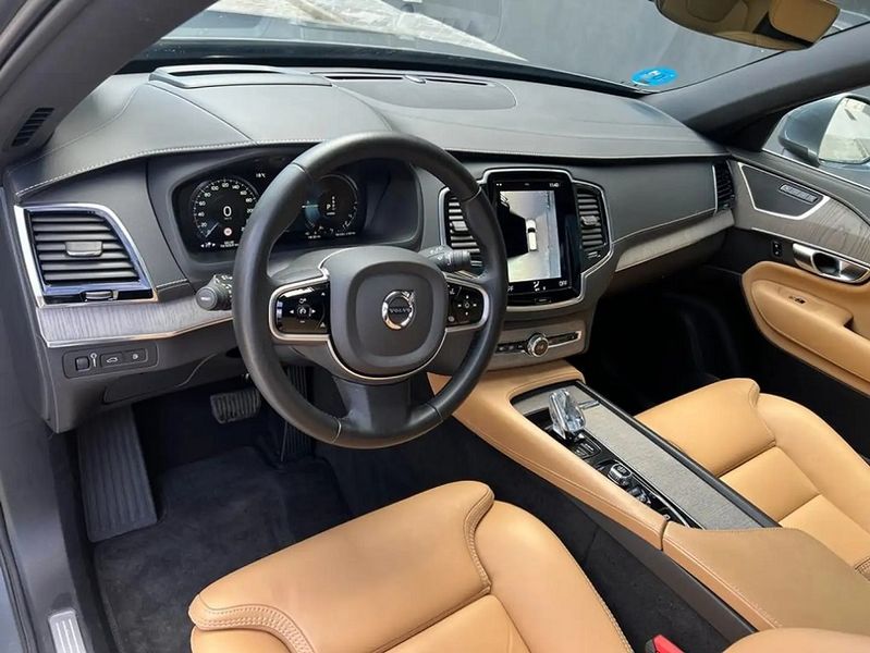 Volvo XC90 • 2020 • 119,000 km 10