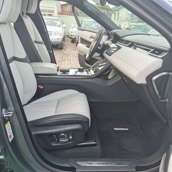 Land Rover Range Rover Velar • 2018 • 32 km 2