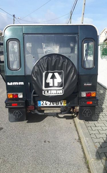 Land Rover Defender • 1993 • 200,000 km 8