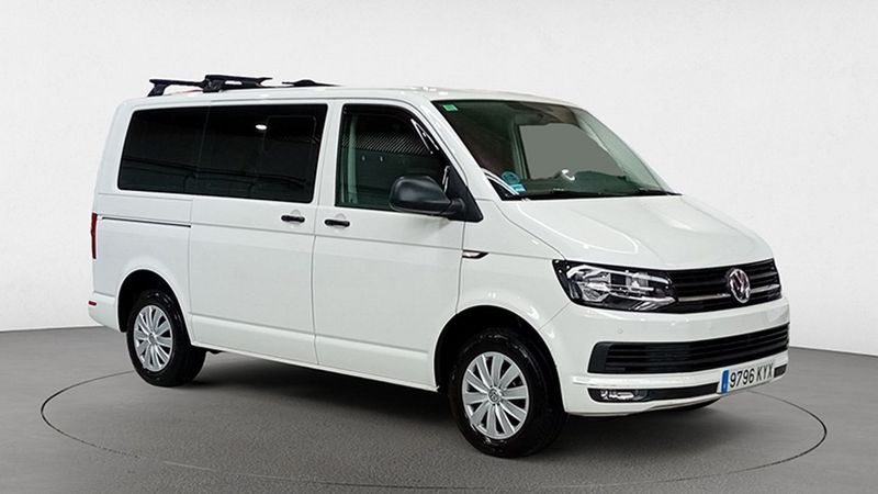 Volkswagen Caravelle • 2019 • 38,000 km 1