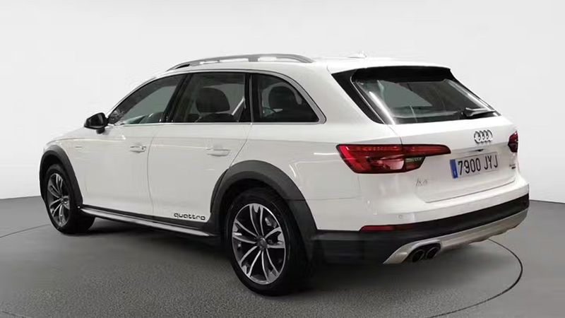 Audi A4 Allroad • 2017 • 118,801 km 2