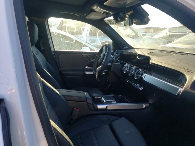 Mercedes-Benz 200 - 300 • 2010 • 35,777 km 5