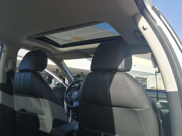 Honda Civic • 2018 • 80,000 km 8