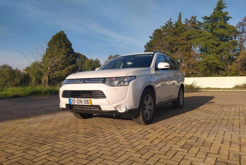 Mitsubishi Outlander • 2014 • 50,000 km 1