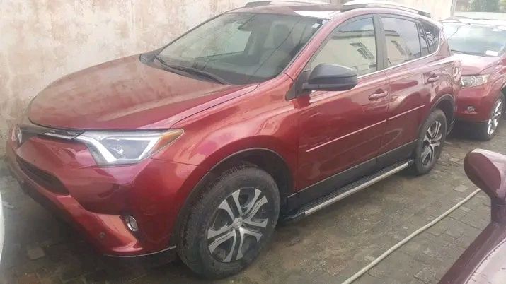 Toyota RAV4 • 2018 • 50,000 km 1