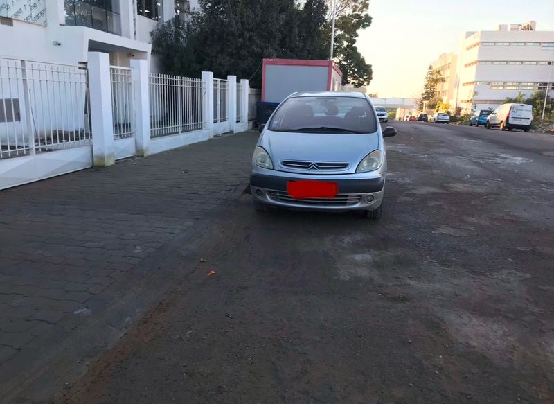 Citroën Xsara • 2002 • 300,000 km 3