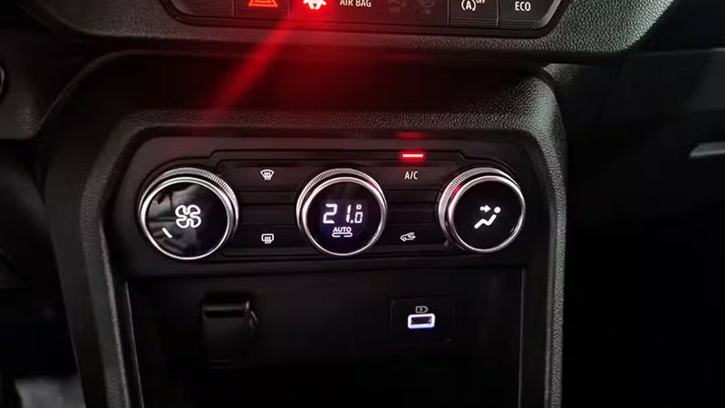 Dacia Sandero • 2022 • 364,002 km 30