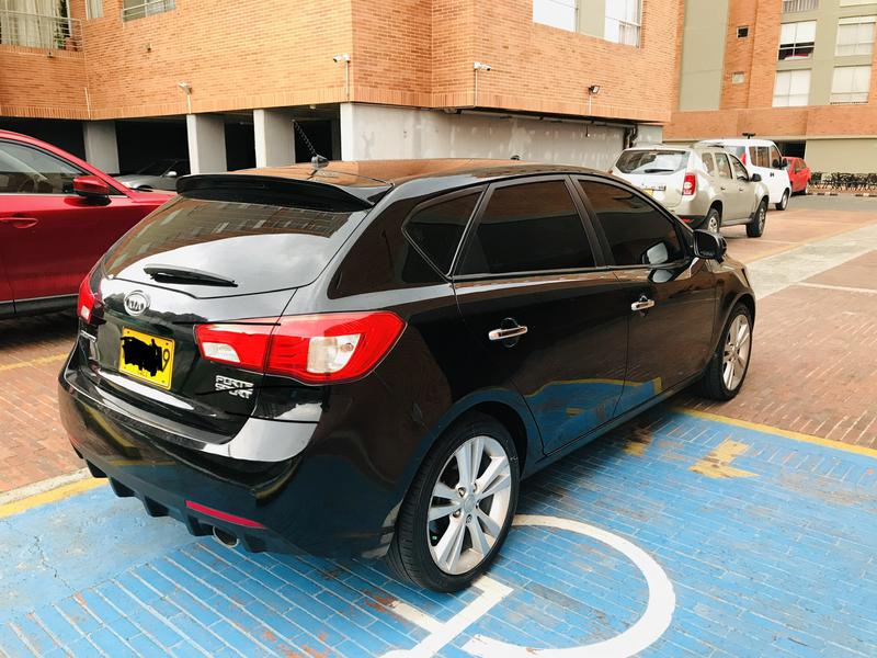 Kia Cerato • 2013 • 111,700 km 1