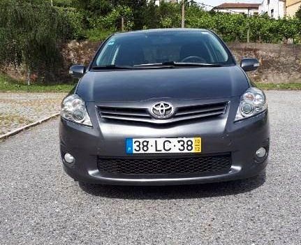 Toyota Auris • 2010 • 150,000 km 1