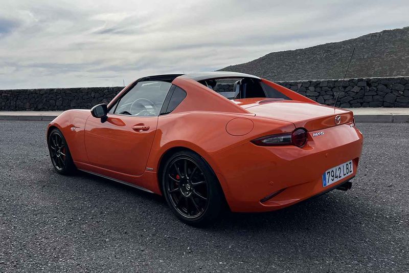 Mazda MX-5 • 2019 • 80,000 km 1