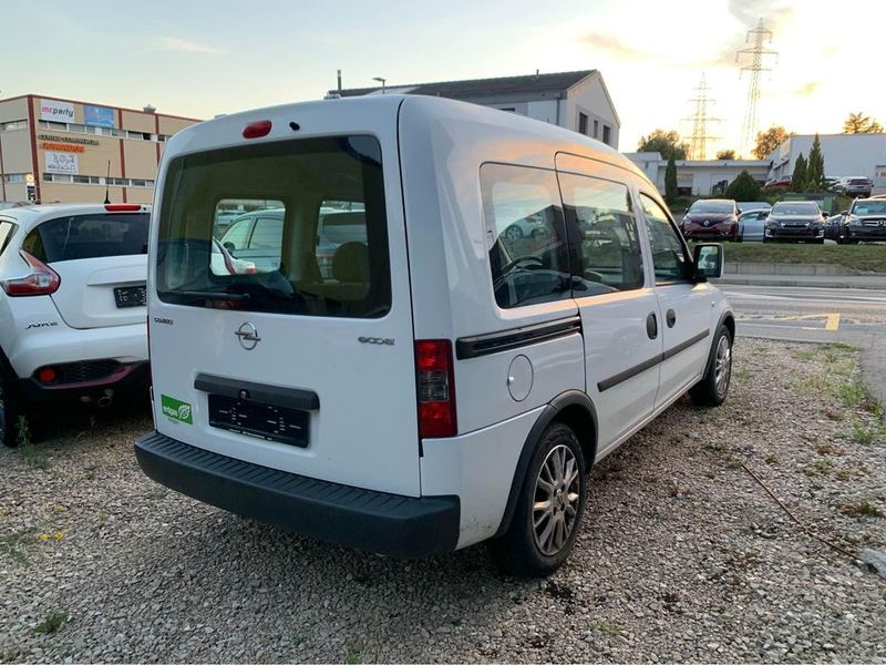 Opel Campo • 2010 • 135 km 7