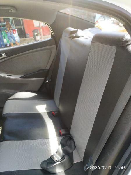 Hyundai Accent • 2012 • 222,000 km 16