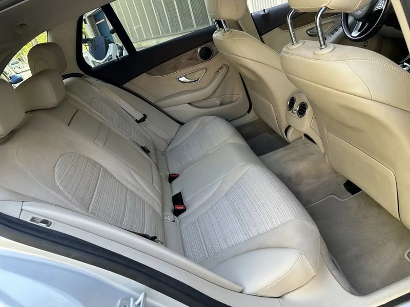 Mercedes-Benz C • 2015 • 75,000 km 9