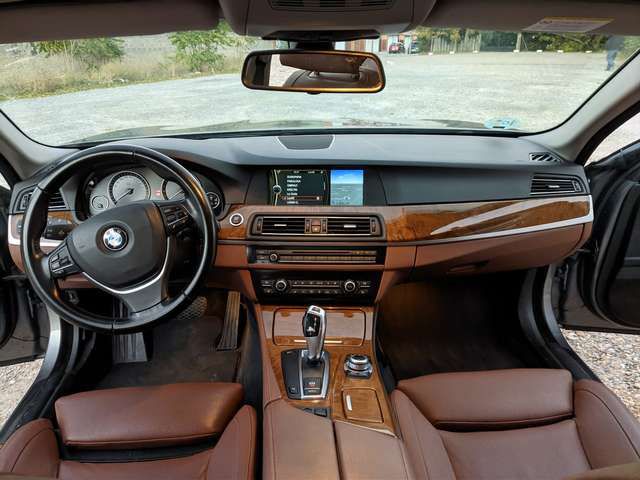 BMW 5 Series • 2010 • 170,000 km 6