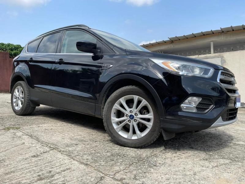 Ford Escape • 2017 • 5,800 km 1