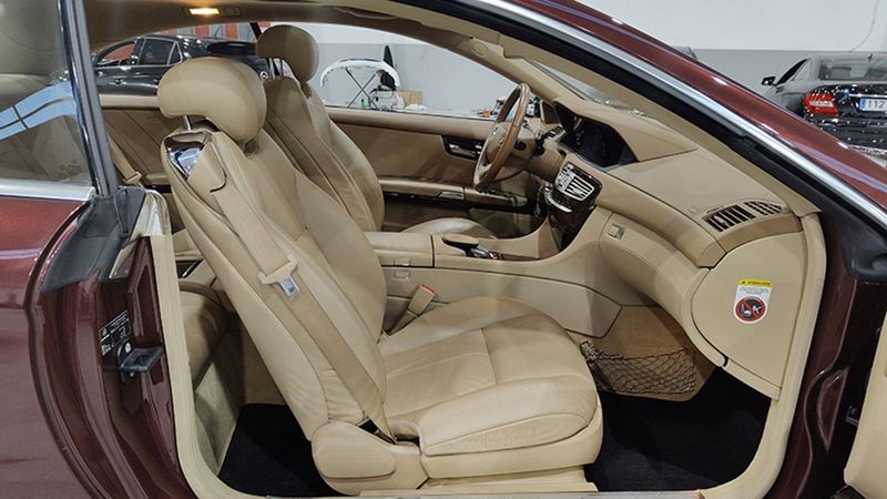Mercedes-Benz CL • 2007 • 109,699 km 18