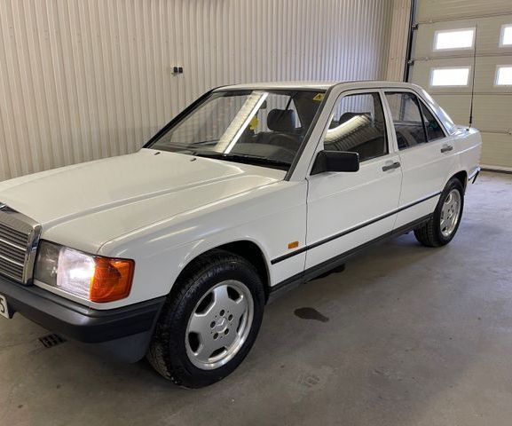 Mercedes-Benz 190 E • 1984 • 47,467 km 1