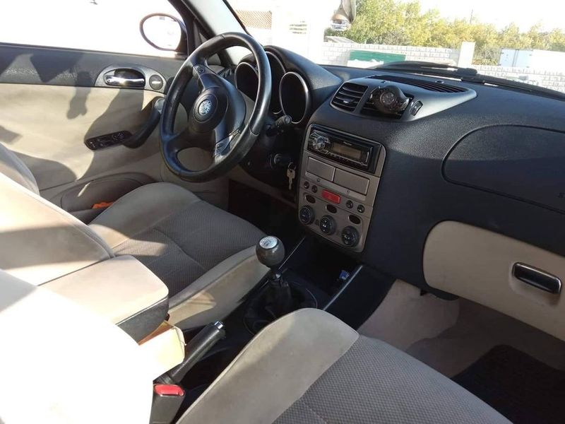 Alfa Romeo 147 • 2004 • 230,000 km 5