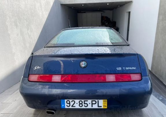 Alfa Romeo GTV • 2000 • 66,000 km 2