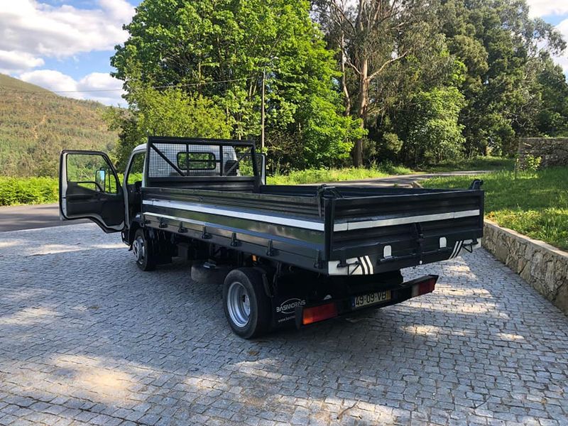Mitsubishi Fuso canter • 2003 • 230,000 km 3