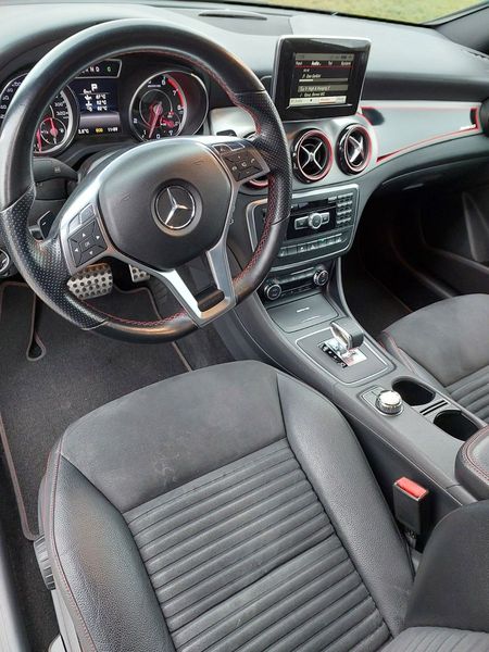 Mercedes-Benz CLA • 2014 • 104,500 km 3