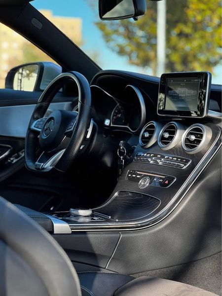 Mercedes-Benz C Sportcoupé • 2017 • 145,000 km 5