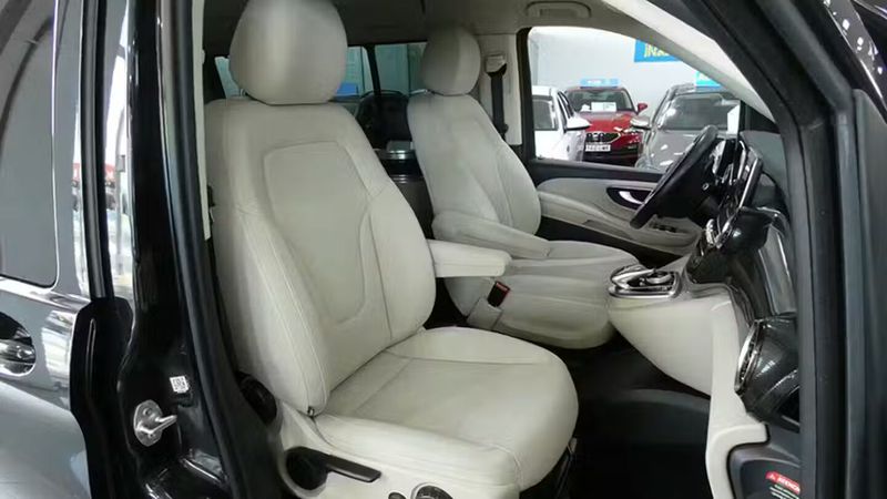 Mercedes-Benz Sprinter • 2019 • 76,030 km 30