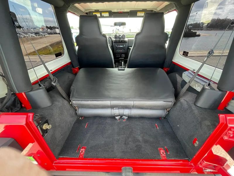Jeep Wrangler • 2003 • 96,000 km 11