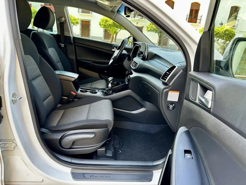 Hyundai Tucson • 2021 • 95,000 km 11