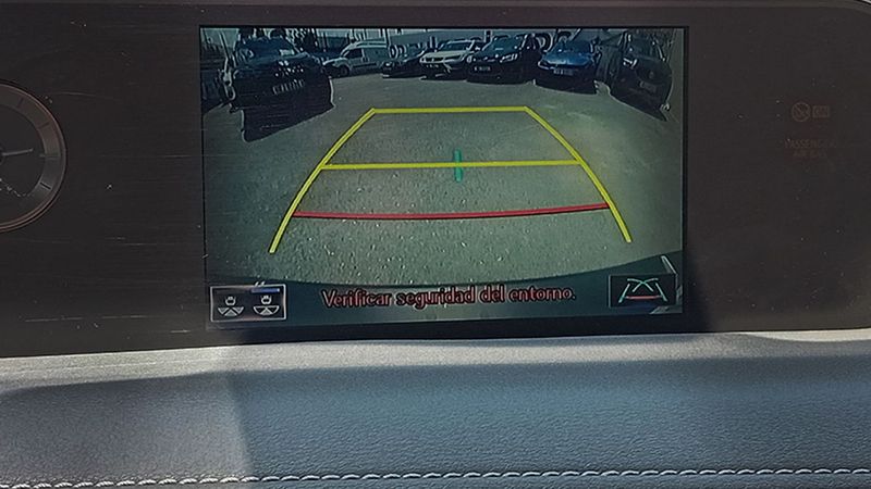 Lexus UX • 2021 • 44,700 km 3