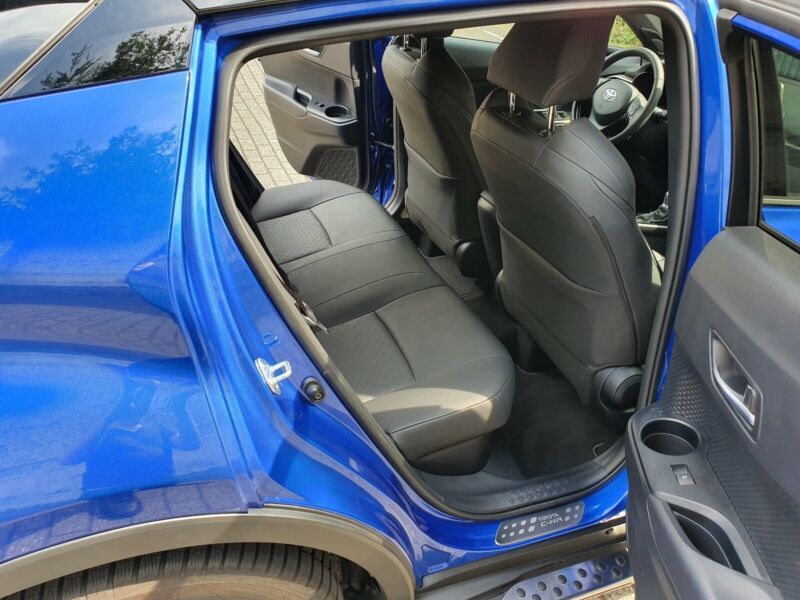 Toyota C-HR • 2019 • 56,460 km 2