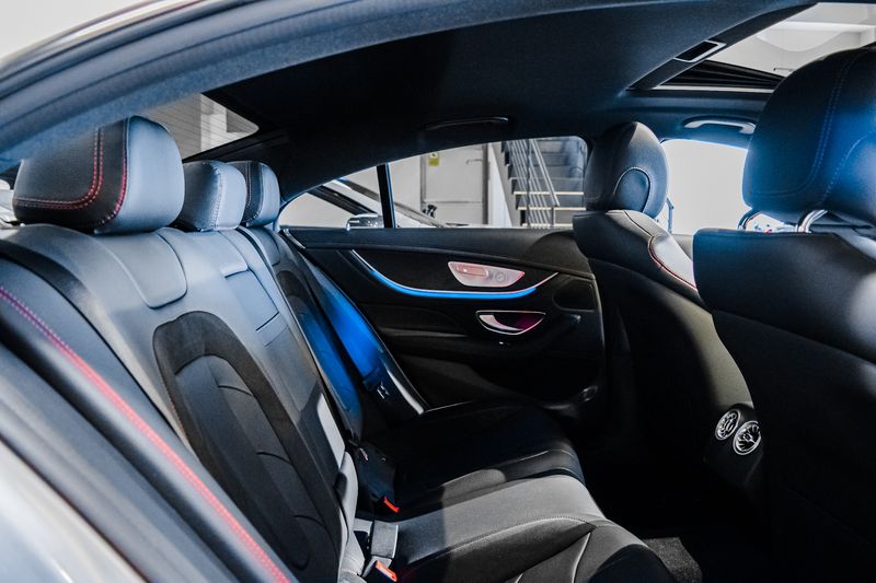 Mercedes-Benz CLS • 2022 • 24,900 km 8