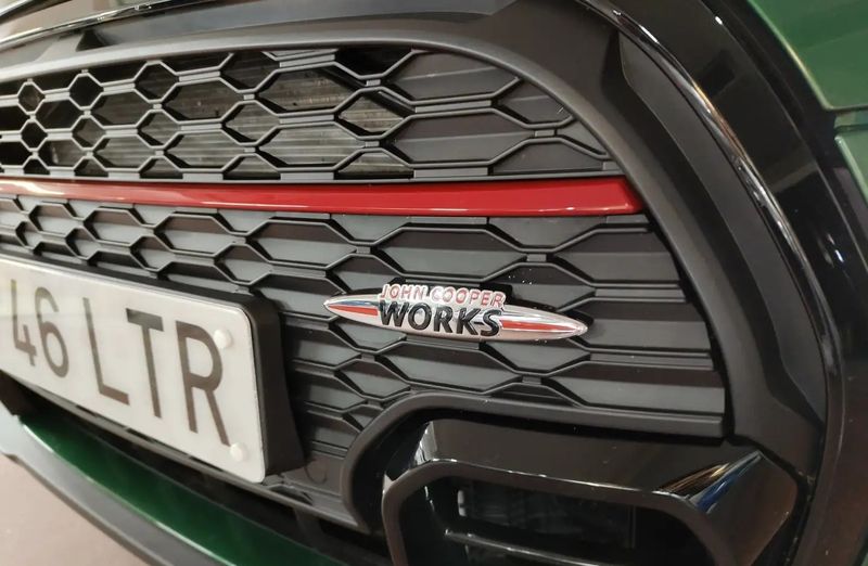 MINI Cooper • 2021 • 10,286 km 12